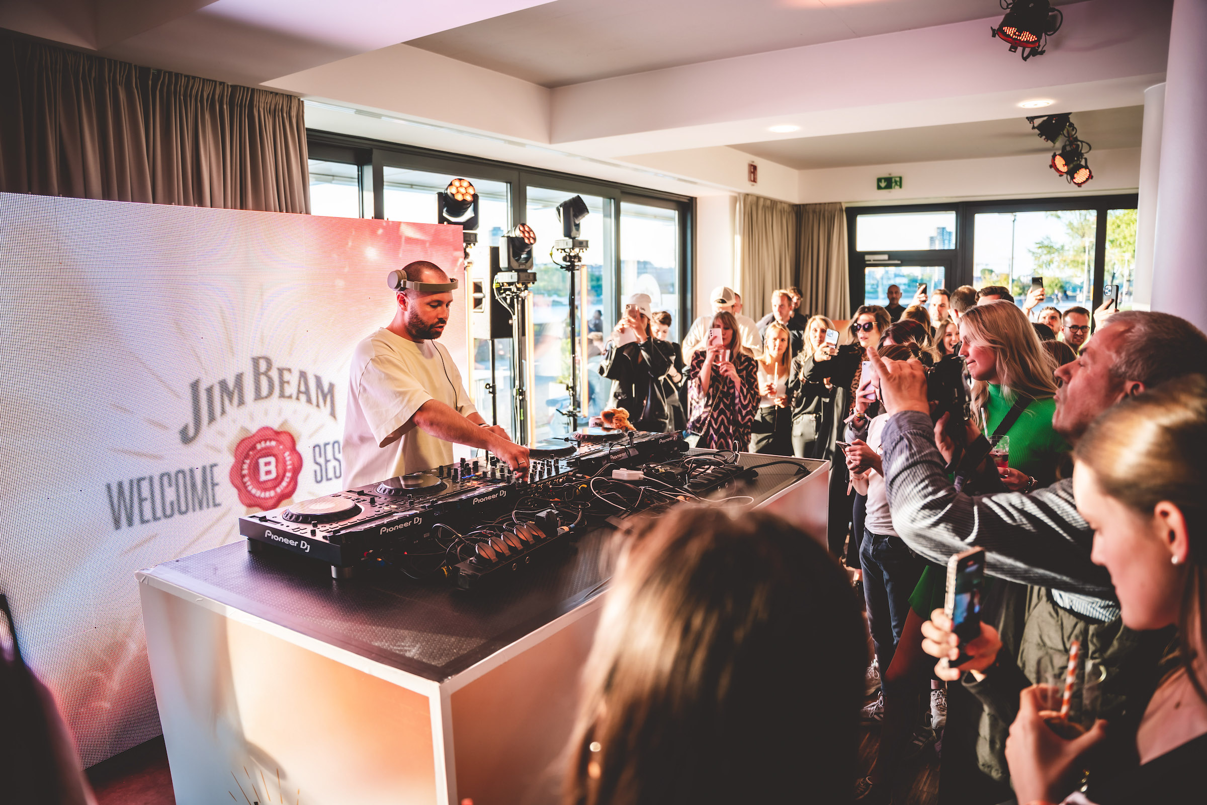 Jim Beam Welcome Sessions - DJ